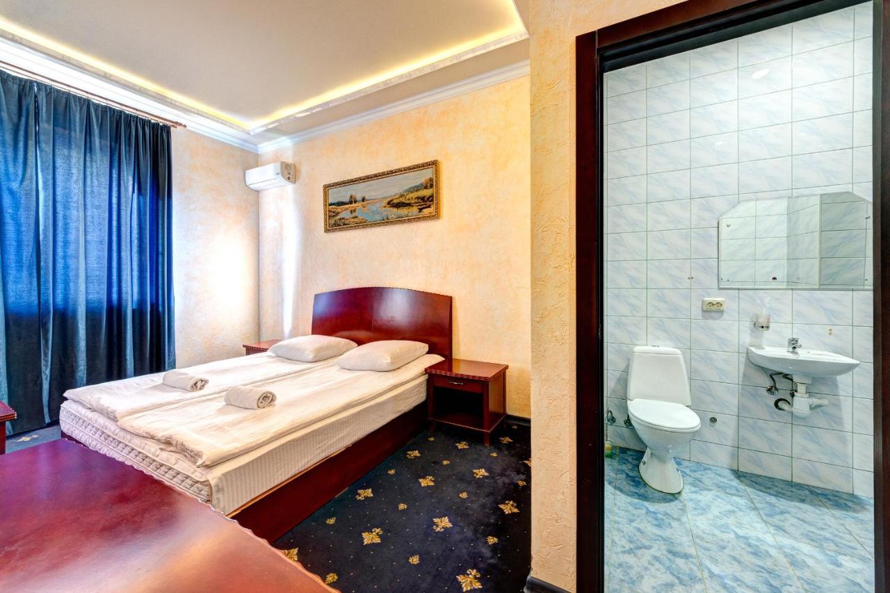 Hotel Kiev Lomakin Eksteriør billede
