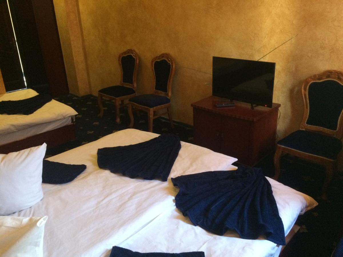 Hotel Kiev Lomakin Eksteriør billede